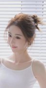 红酒木头塞子顶进去了V